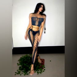 Sensational Model Selena Sorreno Poses for Photo