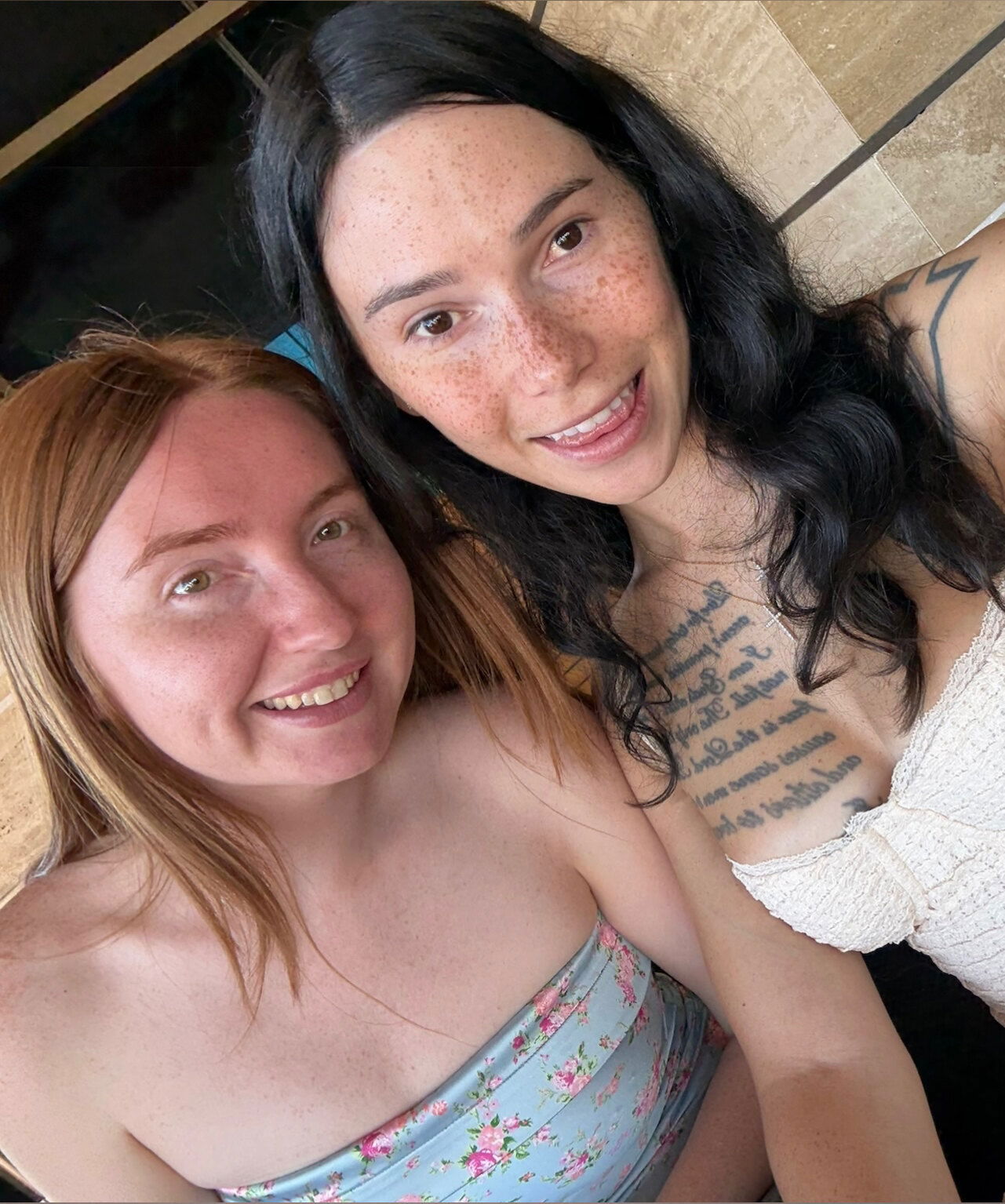 3Trans 1Girl content house photo