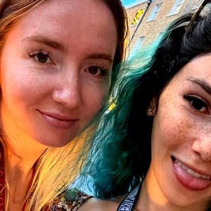 3Trans 1Girl content house photo