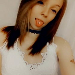 Model Georgia Peach in a Lingerie Photoshoot