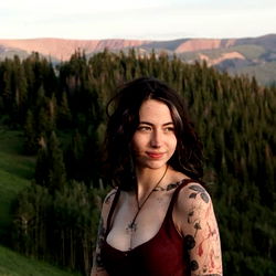 Model Jade: A Natural Beauty in the Wilderness